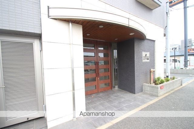 セラピアザ船橋の玄関写真