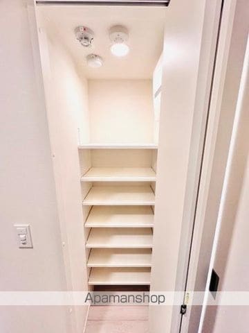BRILLIA IST 新宿曙橋の内装写真