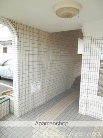 ファミール和白の玄関写真