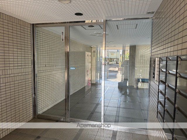 プロスペクト桂の玄関写真