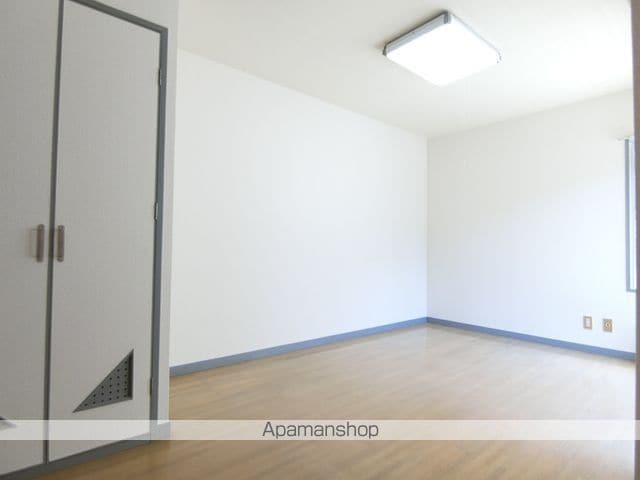鹿児島市谷山線 武之橋駅 徒歩5分 4階建 築38年の内装写真