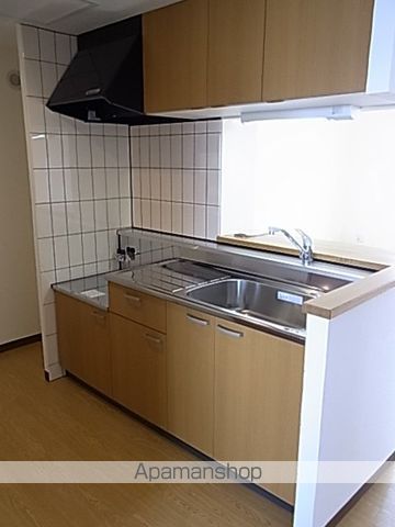 エルナ栄通の内装写真