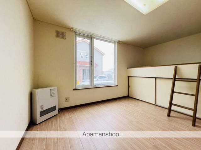 EAST VILLAGE APARTMENTの内装写真