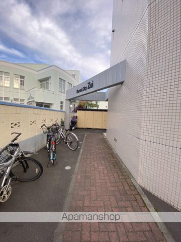エレクトリシティズイの内装写真