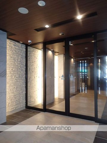 プレサンス玉造駅前ルージュの玄関写真