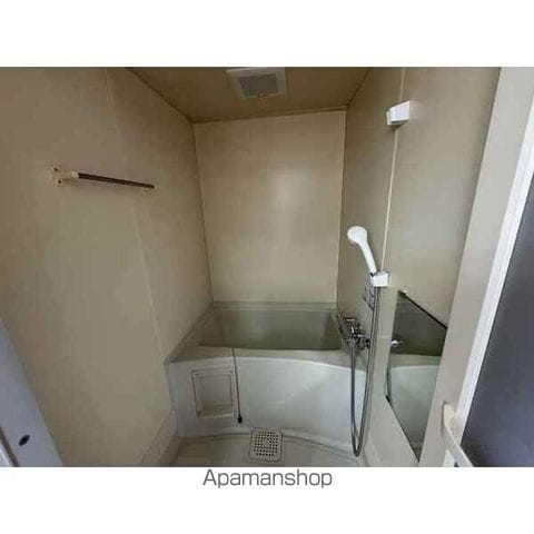 ΑNEXTウールーの内装写真
