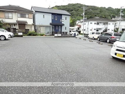 フォンターナ　Ａ棟[2LDK/50.78m2]の駐車場2