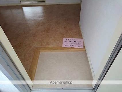 カーサヤマコシ[2DK/34.78m2]の玄関