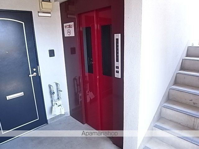 ドール栄5丁目の外観写真