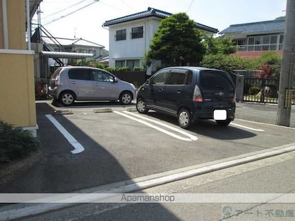 レモンハウス[1LDK/37.93m2]の駐車場