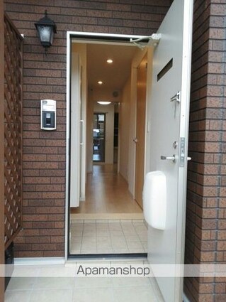 ドゥース　レシ　Ｂ[1K/31.79m2]の玄関