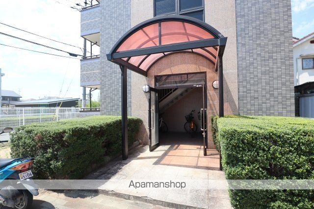 グランドール辻の玄関写真
