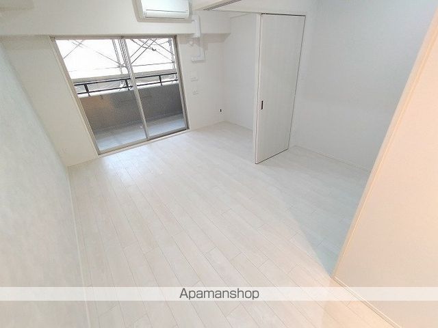 スプランディッド大阪EASTの内装写真