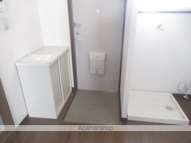 ウラナスAIの内装写真