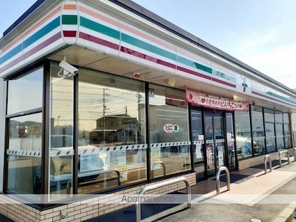 Ｍａｈｉｎａ[1LDK/50.01m2]の周辺3