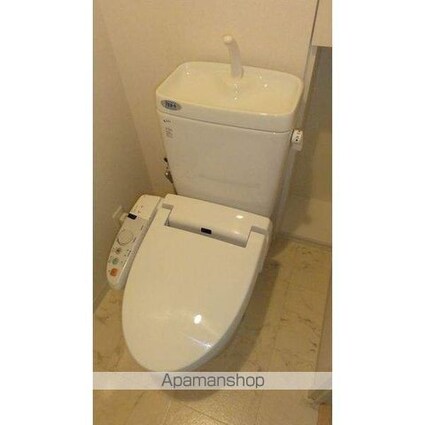 愛知県名古屋市東区泉３丁目[2LDK/59.33m2]のトイレ