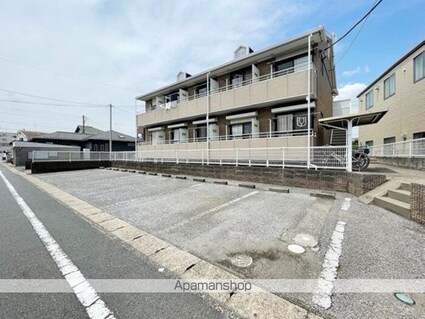 アンビションＥＩＧＨＴ[1K/20.25m2]の駐車場