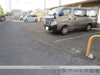 アイリス椿[1K/25.92m2]の駐車場1
