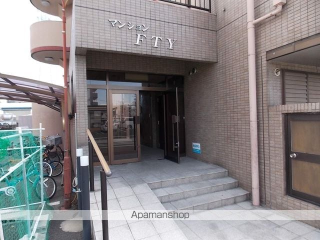 マンションFTYの玄関写真