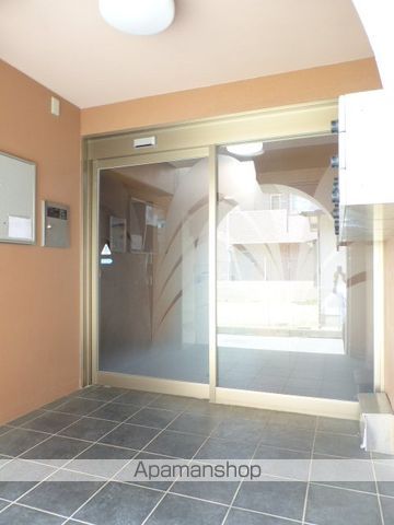 D・S・L蜆塚の玄関写真