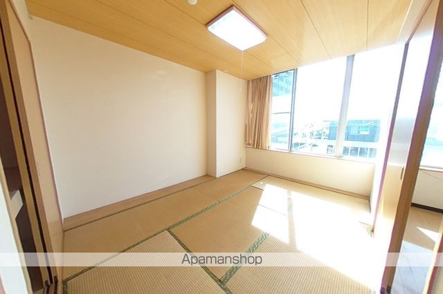 シャングリラ本町の内装写真