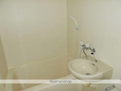 サンタクロスＢ[1R/32.68m2]のバス