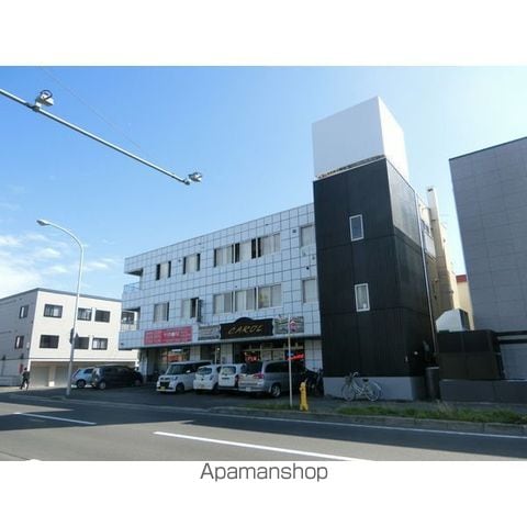 操ビルの外観写真