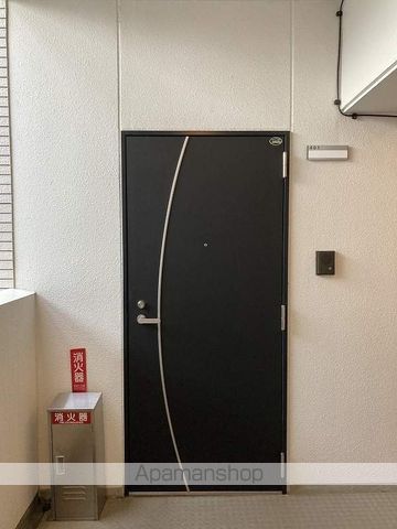 ブラスト南万代の玄関写真