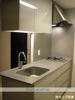 コンフォリア東池袋ＷＥＳＴ[1LDK/42.13m2]のキッチン