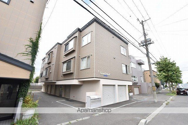 グラウディ・レビジョンIIの外観写真