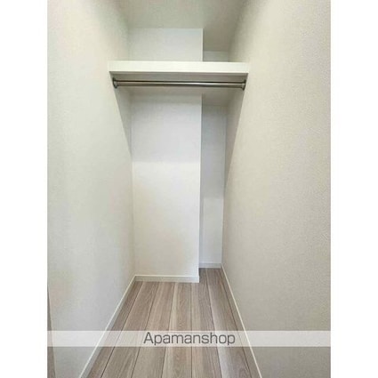 コンフォリア・リヴ文京護国寺[1LDK/36.21m2]の収納