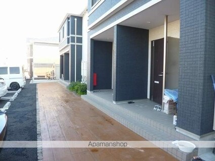 エラン[1LDK/32.72m2]のエントランス3