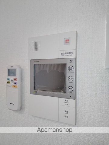 セレニテ江坂グランデの内装写真