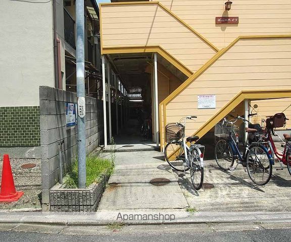 ポニーハイツの玄関写真