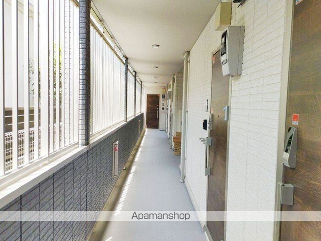 セレスティア北烏山の玄関写真