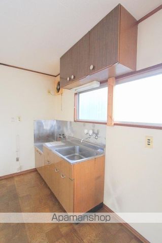 山地アパートの内装写真