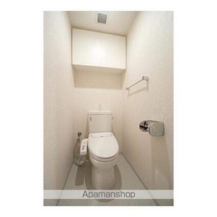 ＰＲＩＭＥ　ＵＲＢＡＮ　東中野　ＣＯＵＲＴ[2LDK/66.39m2]のトイレ
