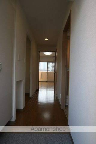 ウォールナット石橋の内装写真