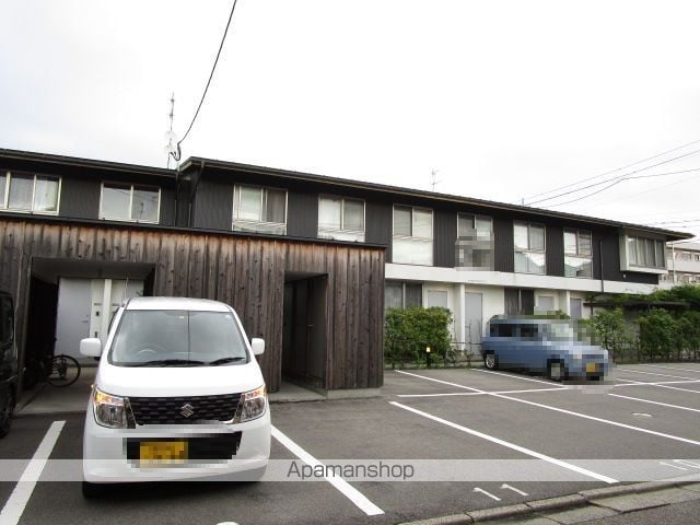 Apartment十三の外観写真