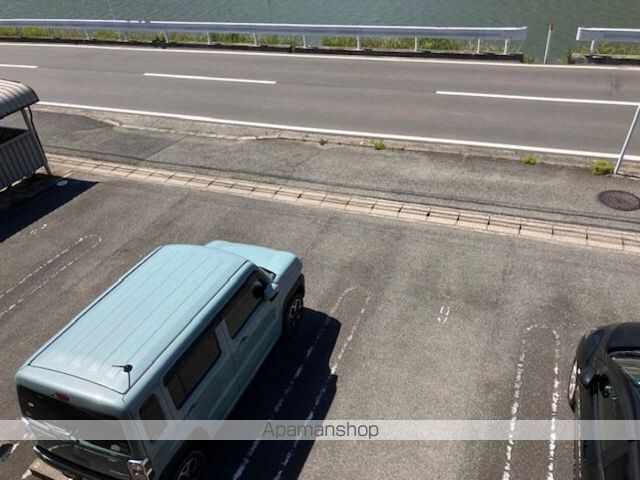 リバーフロントＫ[1LDK/34.5m2]の駐車場