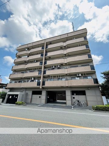 クロスロードの外観写真