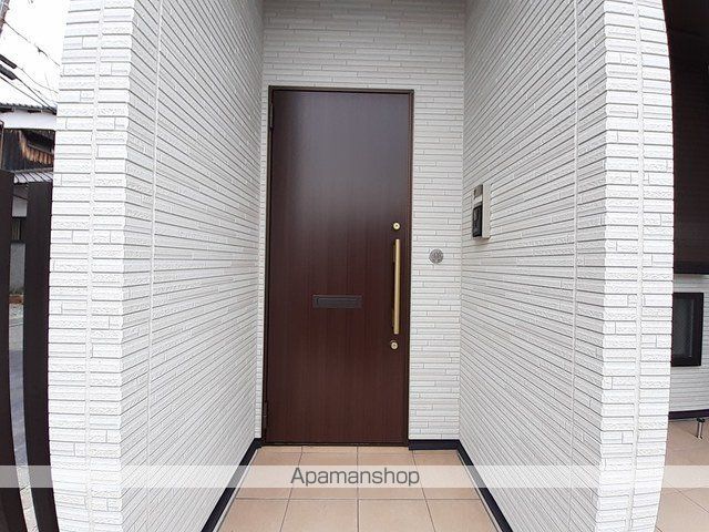 レガリアの玄関写真