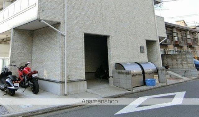 リブリ・つばき川崎の玄関写真