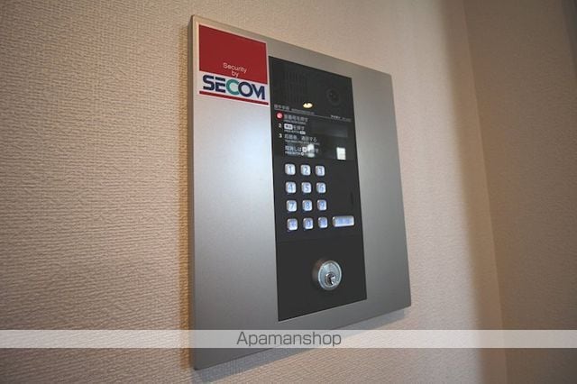SUZUKAN RESIDENCE 下北沢の玄関写真