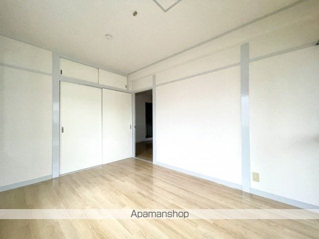 西マンションの内装写真