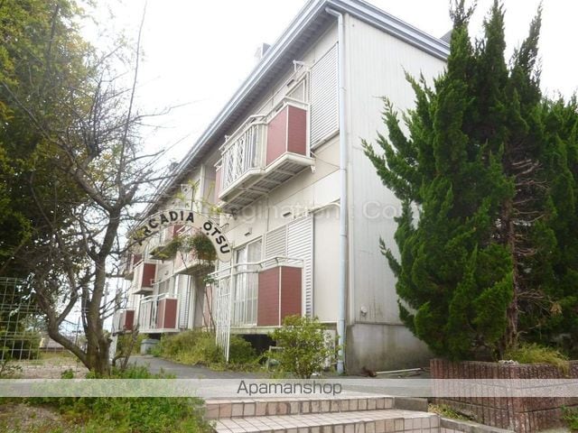 アルカディア大津の玄関写真