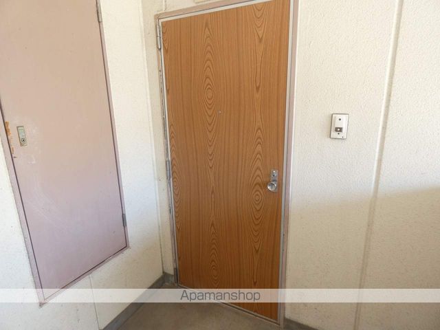 コーポ十亀の玄関写真