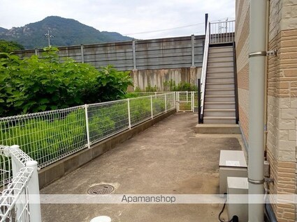 レオパレスサニーコート大町[1K/22.35m2]の庭