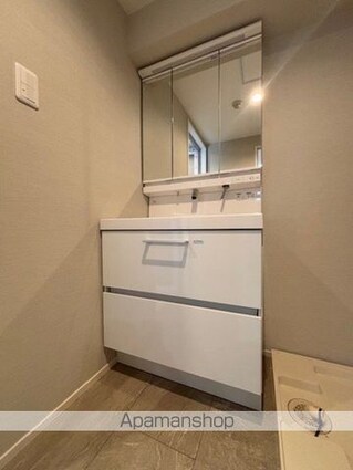クレスト明治町[1LDK/53.94m2]の洗面所
