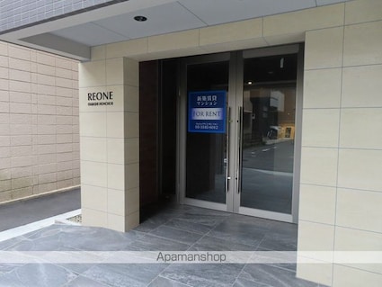 レオーネ板橋本町Ⅱ[1K/26.7m2]のエントランス